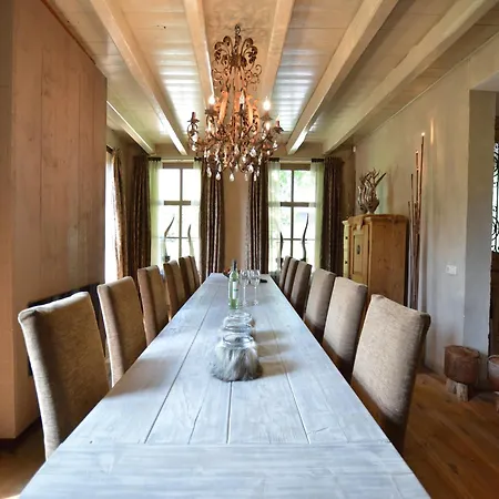 Сasa de vacaciones Group With Private Pool And Sauna, Cleaning Included *