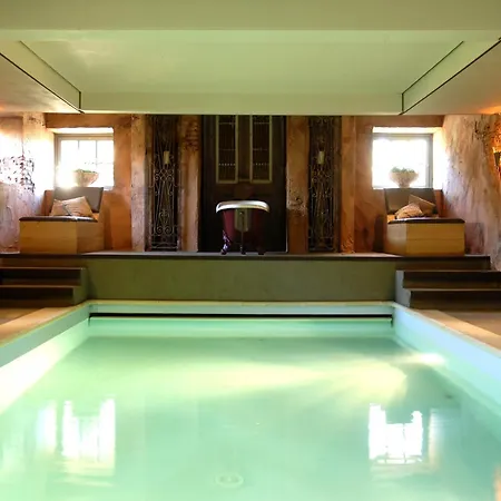 Group With Private Pool And Sauna, Cleaning Included Сasa de vacaciones