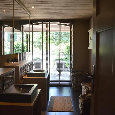 Group With Private Pool And Sauna, Cleaning Included Сasa de vacaciones Alphen (North Brabant)