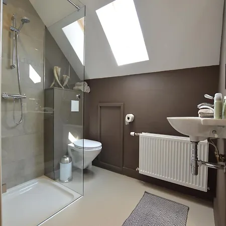 Group With Private Pool And Sauna, Cleaning Included Alphen (North Brabant)